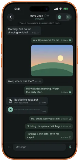 A conversation in rChat with outgoing messages marked Read, Delivered, Sent and Sending